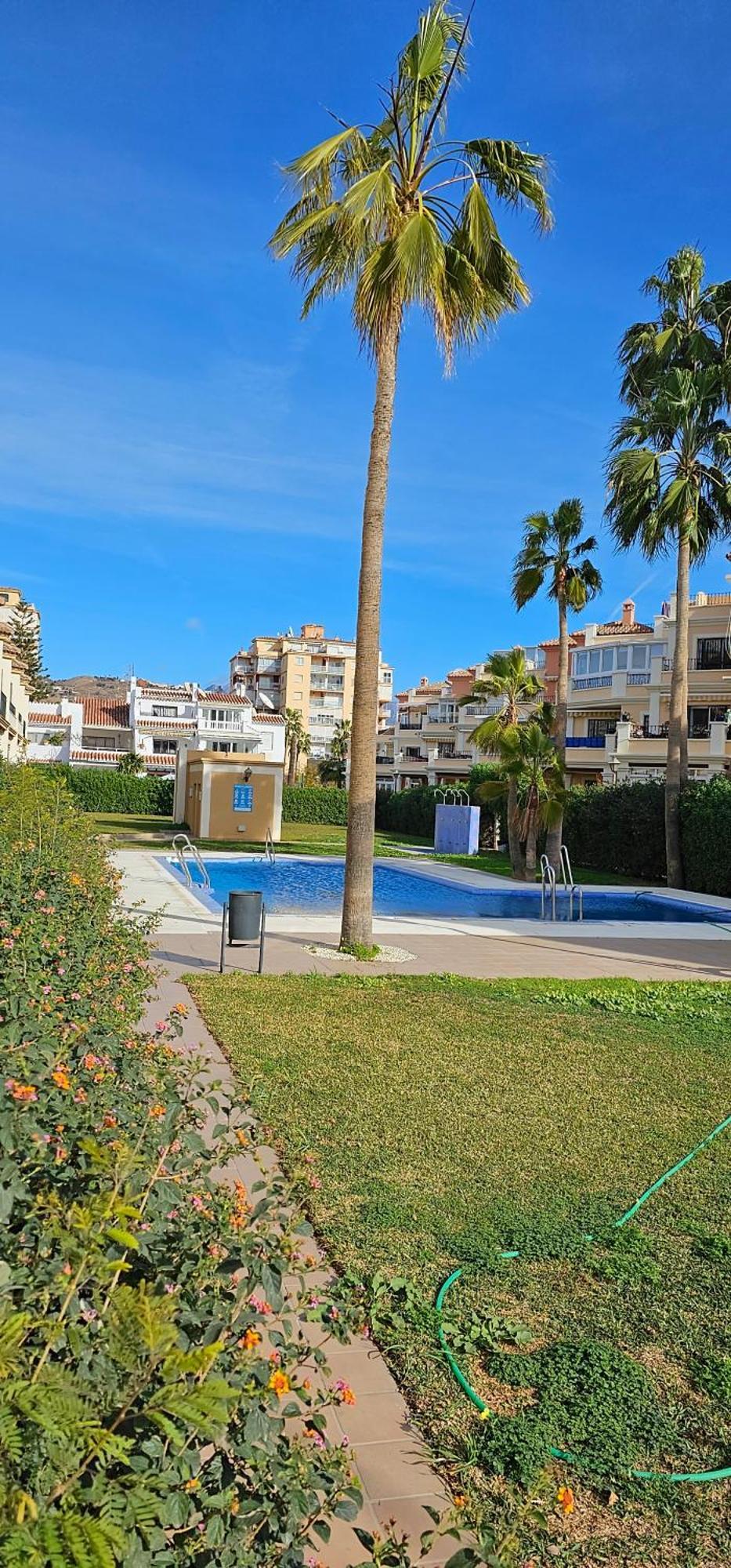 Euromar Beachfront & Parking Apartment *